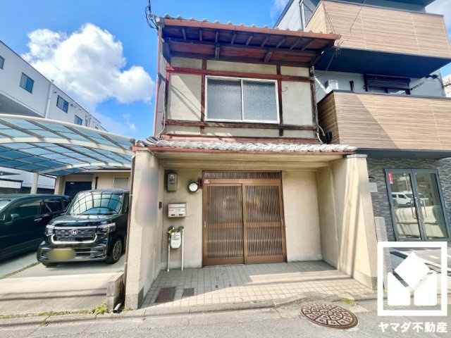 伏見区深草北鍵屋町の外観