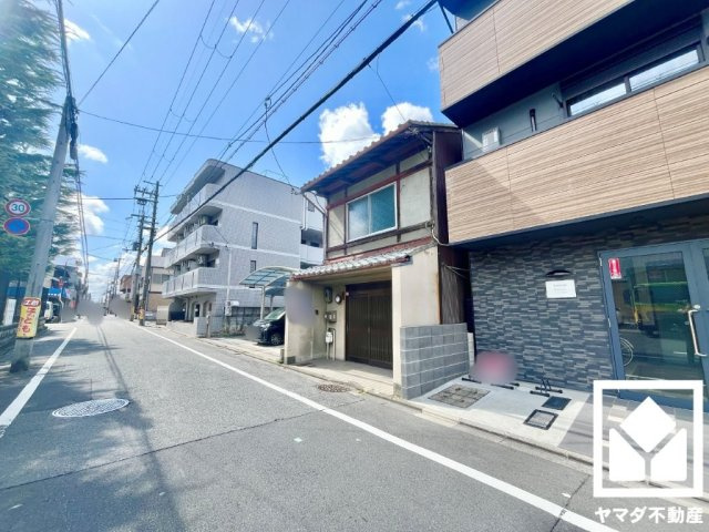 伏見区深草北鍵屋町の外観