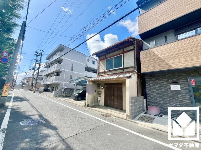 伏見区深草北鍵屋町の外観