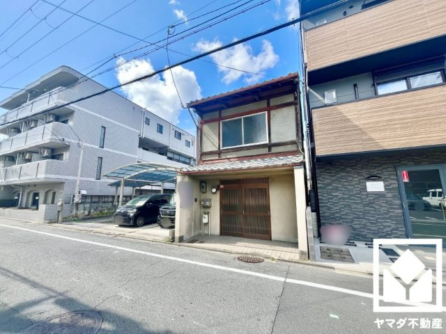 伏見区深草北鍵屋町の外観