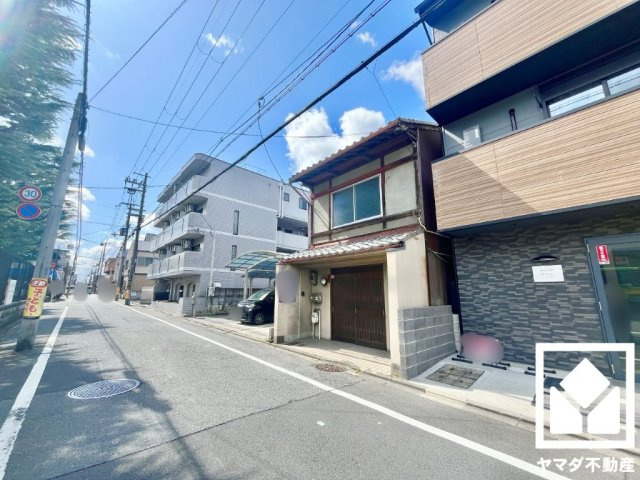 伏見区深草北鍵屋町の外観