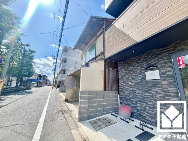 伏見区深草北鍵屋町の外観