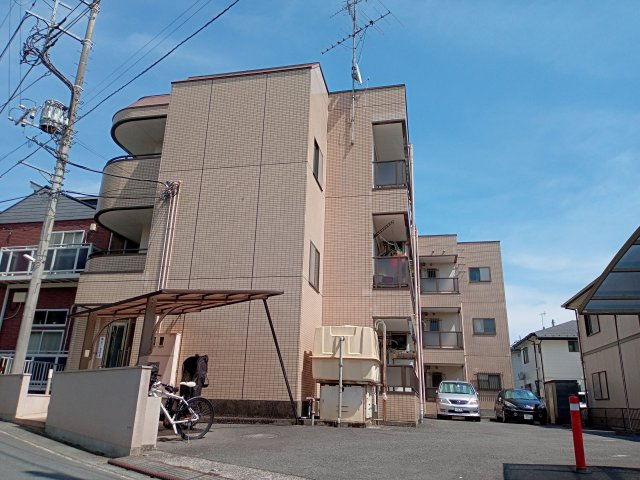 川崎市多摩区生田１丁目の賃貸マンションの外観