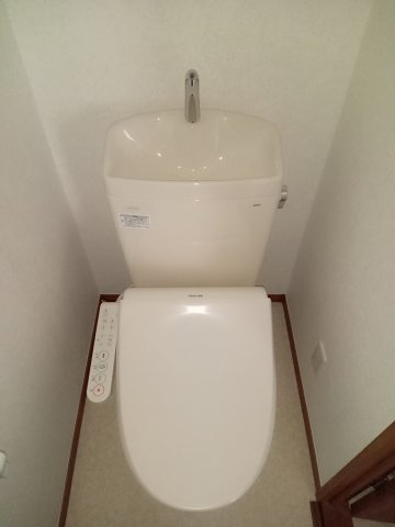 川崎市多摩区生田１丁目の賃貸マンションのトイレ