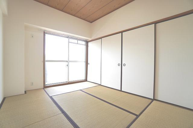 【和室】 | エバーライフ博多駅南 | 別号室の写真になります。現況優先。