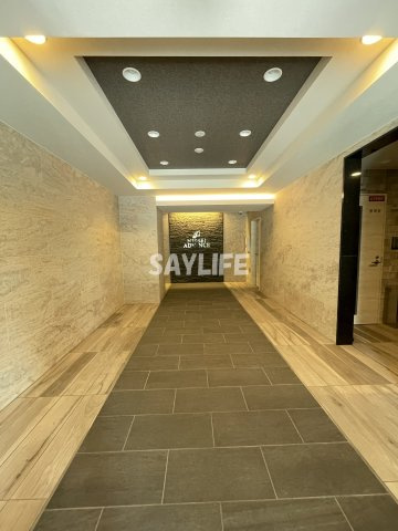 アドバンス大阪シックのロビー