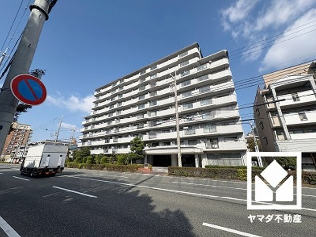 ジークレフ武庫川公園の外観|広々17.4帖のLDが魅力。家族全員がリラックスできる、ゆったりとした快適リビングで温かい団らんの時間を。