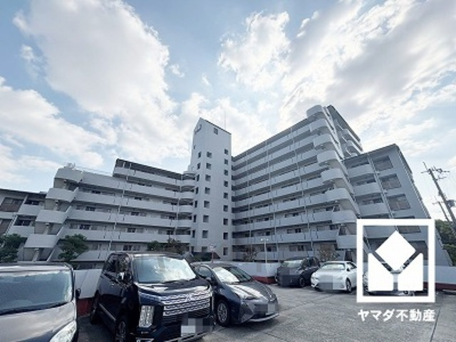 ジークレフ武庫川公園の外観|リビング側にはカウンターがあるので配膳や片付けがしやすいです。