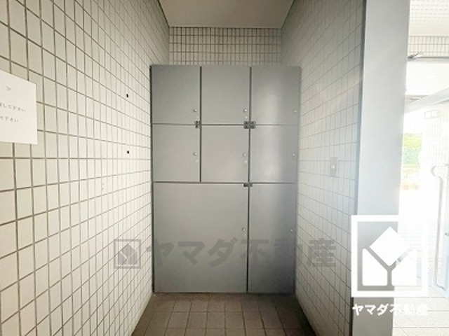 ジークレフ武庫川公園のその他|宅配ボックスも完備しています。留守でも安心、荷物の受け取りをスムーズに。