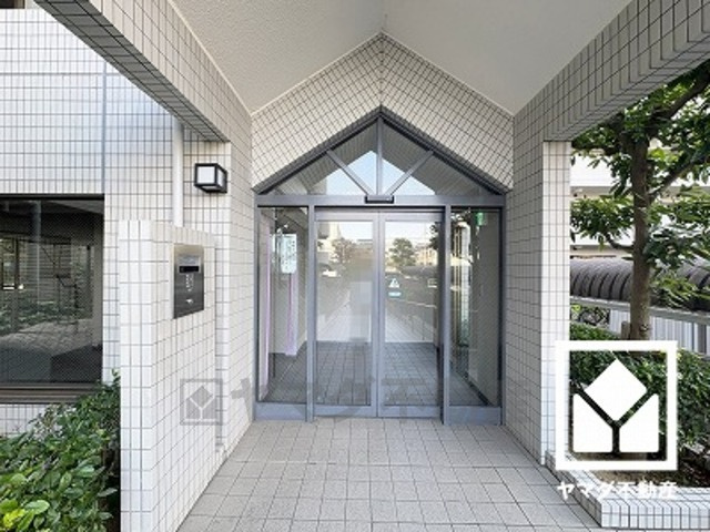 ジークレフ武庫川公園のエントランス|ご成約でヤマダポイントプレゼント中です。お問合せお待ちしております。