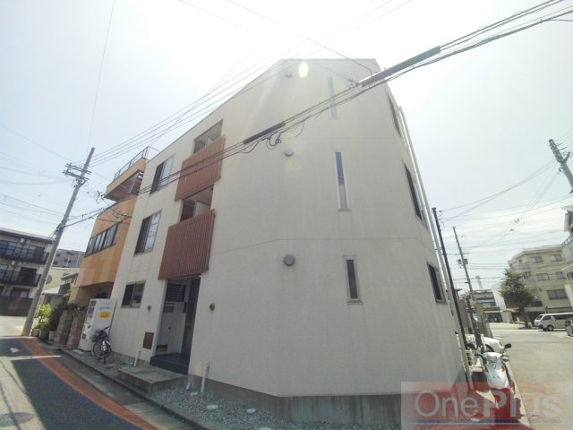 モリス六甲の外観