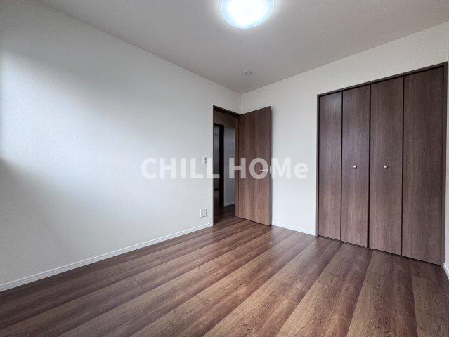 エステートハウス 福島町Eの居間・リビング|当社、チルホームのHPもご覧ください(^^)/物件情報多数♪