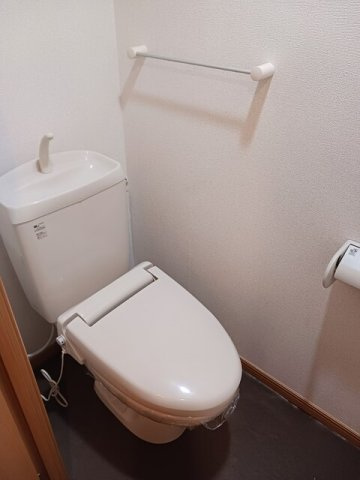 ポワール　　刈谷市近郊の賃貸ならクラスホーム刈谷店のトイレ|コンパクトで使いやすいトイレです