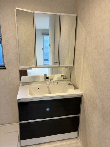 川越市大字寺尾中古戸建の独立洗面台