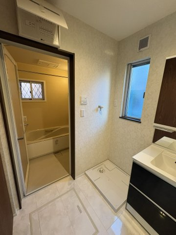 川越市大字寺尾中古戸建の洗面所