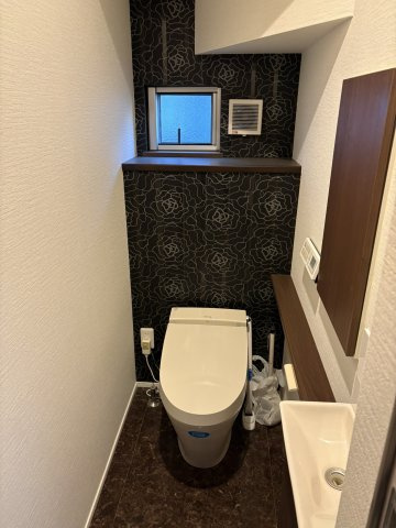 川越市大字寺尾中古戸建のトイレ