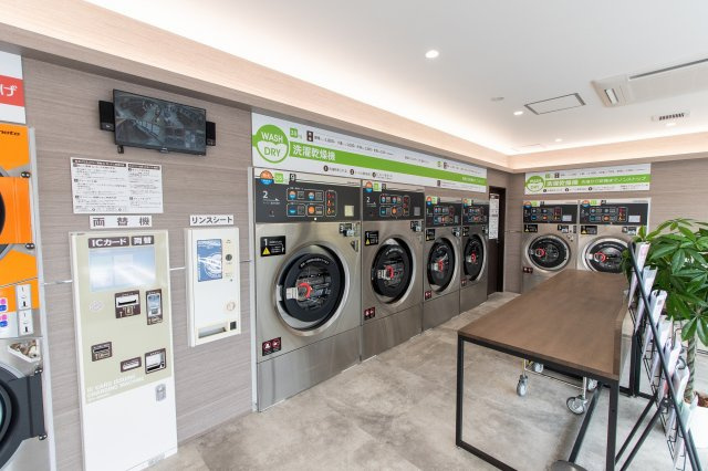 あるゾウランドリー古戸町店の内装