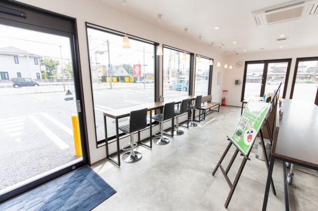 あるゾウランドリー古戸町店の内装