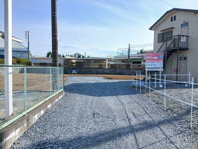 東松山市松葉町四丁目　分譲地②の前面道路含む現地写真