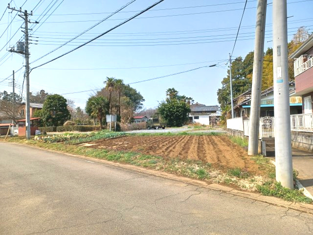 東松山市大字野田1172　西側