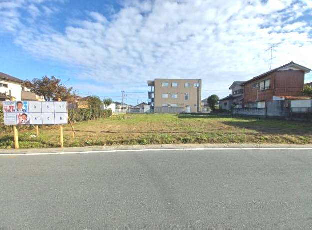 東松山市若松町　土地の外観|約945㎡。市街化調整区域内のため原則として建築物および工作物の建築を行う場合は都市　計画法第２９条の許可が必要となります。　　