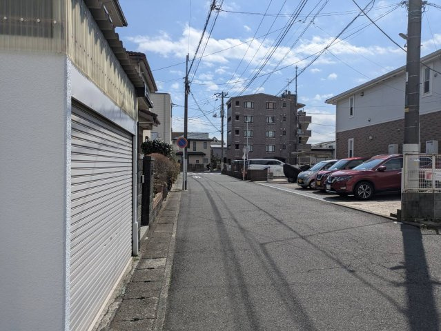 平塚市平塚５丁目の倉庫