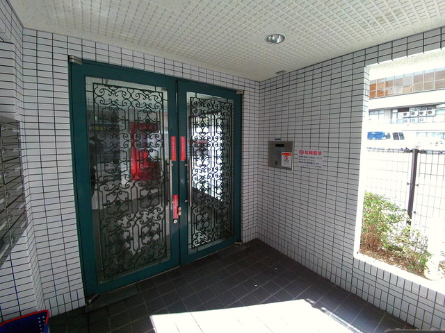 シャルムメゾン六甲道のエントランス