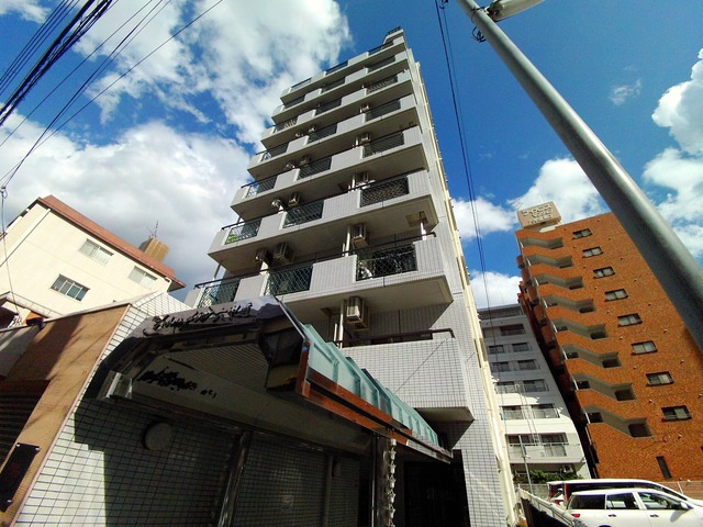 シャルムメゾン六甲道の外観