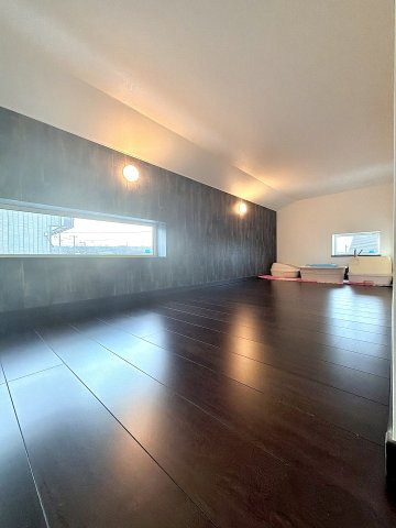 恵庭市駒場町5丁目の収納|広々としたロフト！