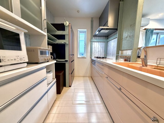 恵庭市駒場町5丁目のキッチン|窓付きの明るいキッチン♪