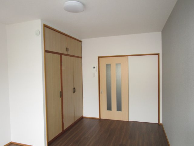 グリッター新垢田　207号の内装