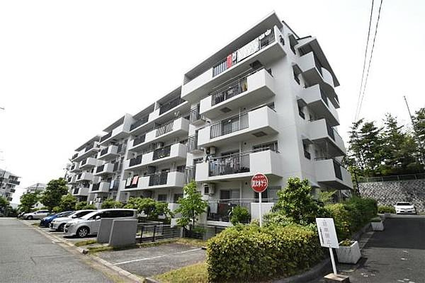 千里緑丘第3　9号棟の外観