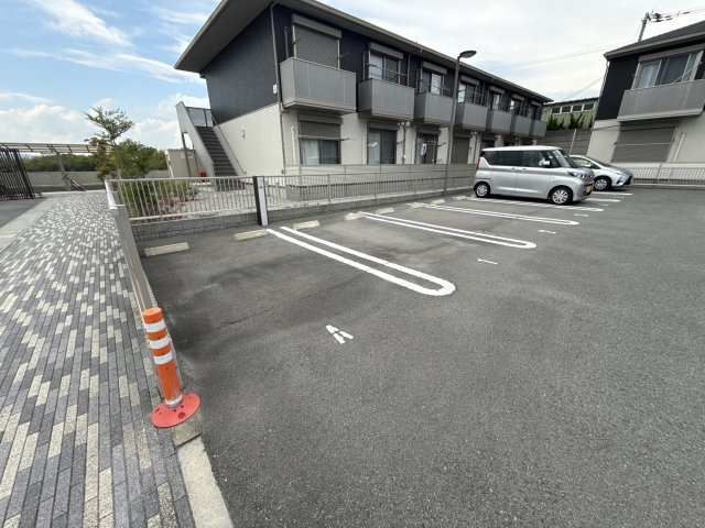 インステージ繁昌Ⅰ　B棟の駐車場