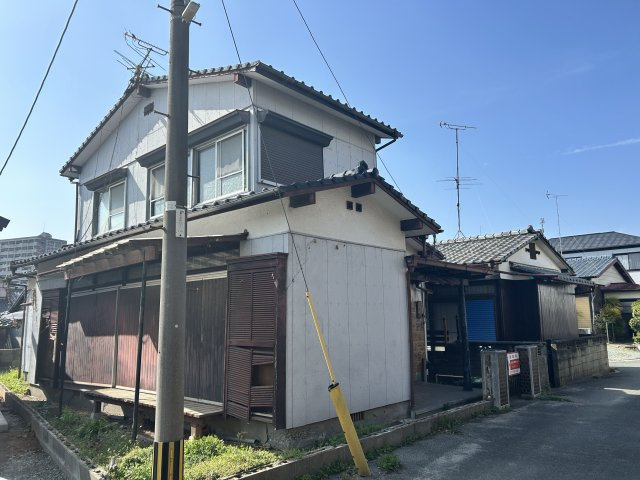【外観】 | 上官町2丁目売地 | 落ち着いた暮らしが叶う住宅地。前面道路はスッキリ舗装済。
