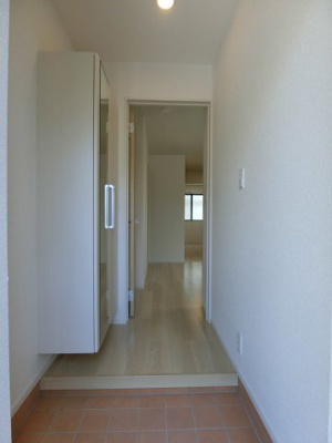 【玄関】 | アルヴィータＡ