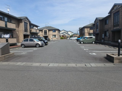 【駐車場】 | グランシャリオ堀川C棟