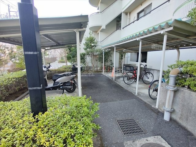 【駐輪場】の画像