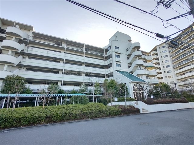 【外観】 | 四季の丘C棟 | 小中学校まで徒歩圏内、お子様も安心です
