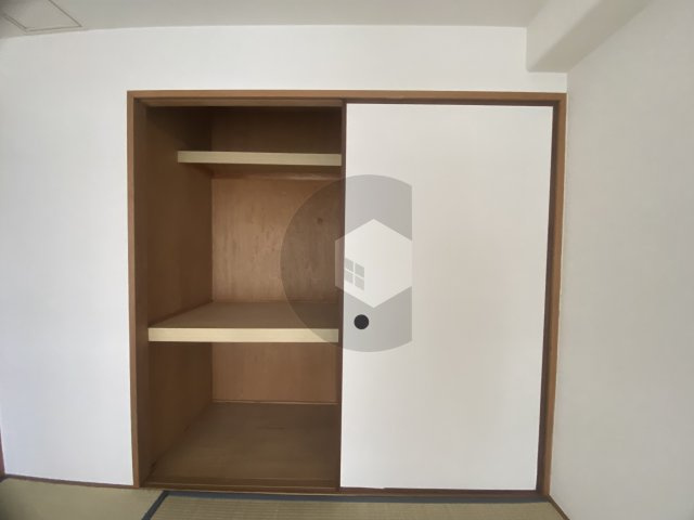 シャルム小阪1番館の収納