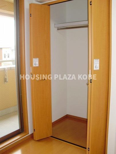 ティエスビル須磨の収納