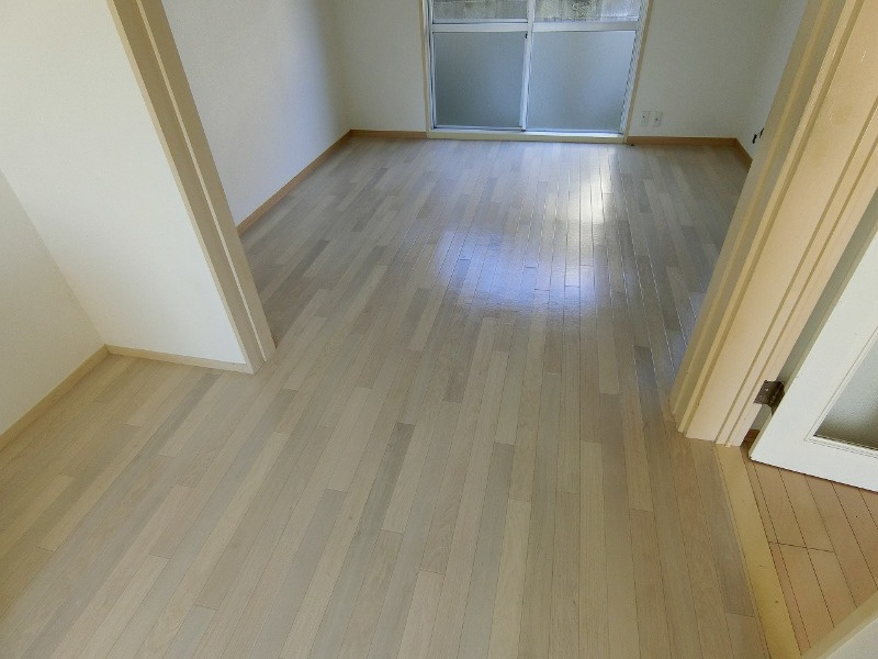 高倉台５丁目貸家の居間・リビング