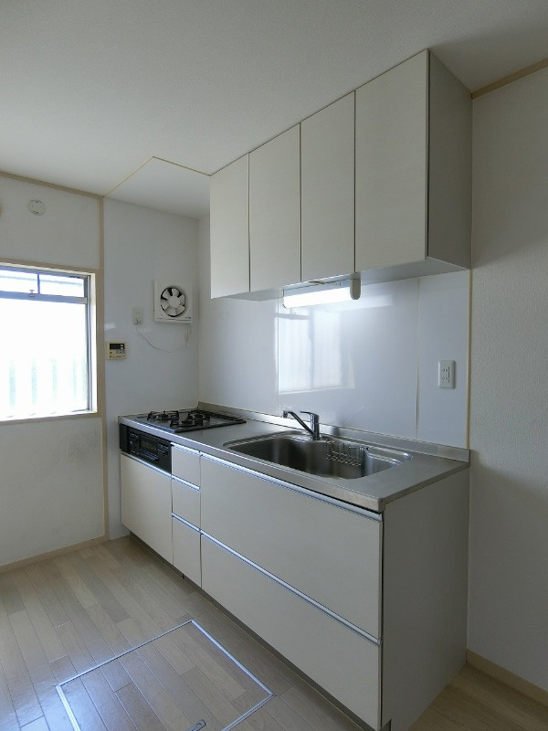 高倉台５丁目貸家のキッチン