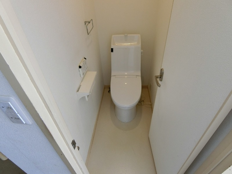 高倉台５丁目貸家のトイレ