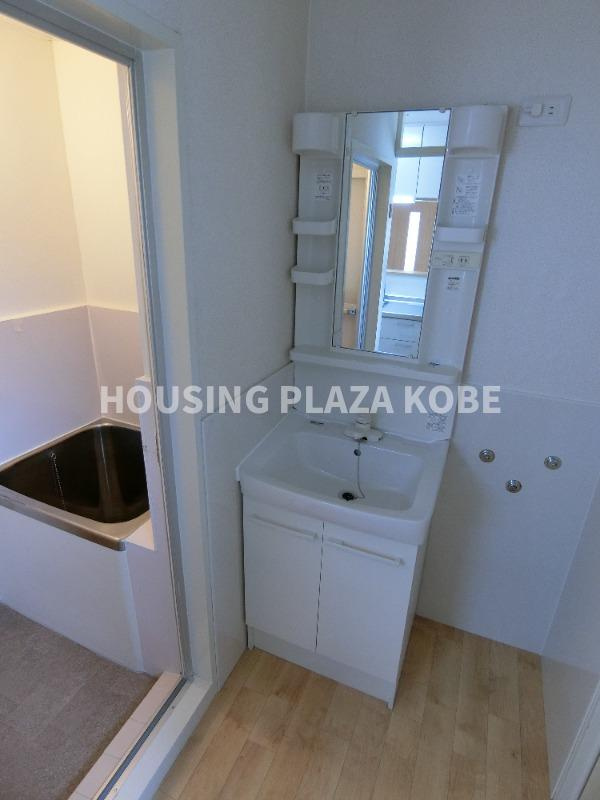 お福ビルの洗面所