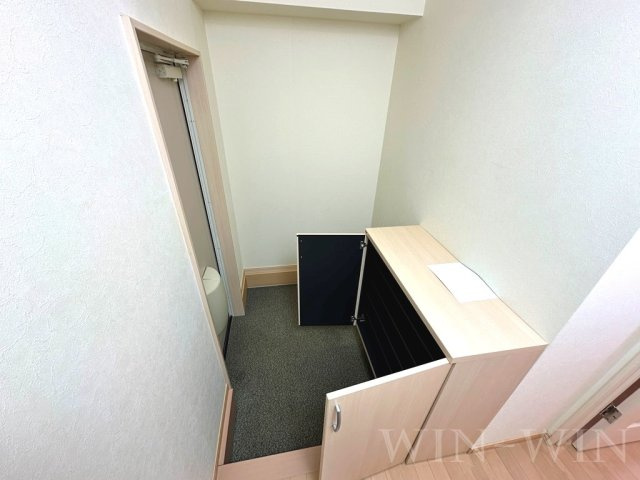 メゾンドスリーゼの玄関