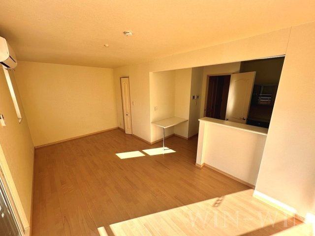 メゾンドスリーゼの居間・リビング