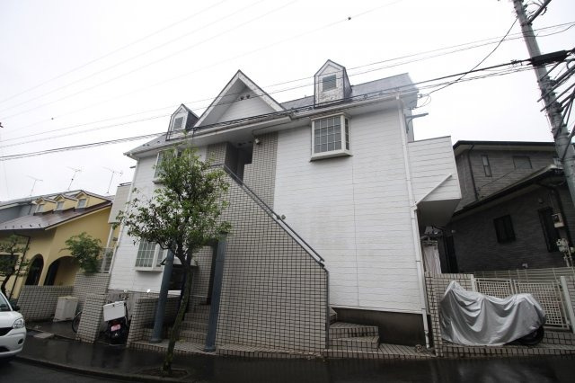 横須賀市森崎４丁目のアパートの外観|外はこのようになっています