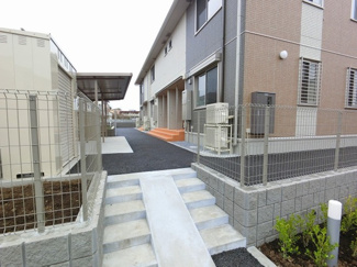 【エントランス】 | プランドール23 | オータニ一の沢店