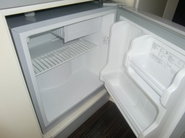 ライフピアモア六甲の収納|ミニ冷蔵庫