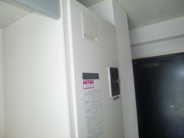 ライフピアモア六甲の設備|電気温水器